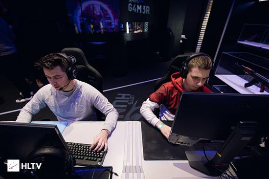 海信新风空调助力KPL总决赛夺冠瞬间